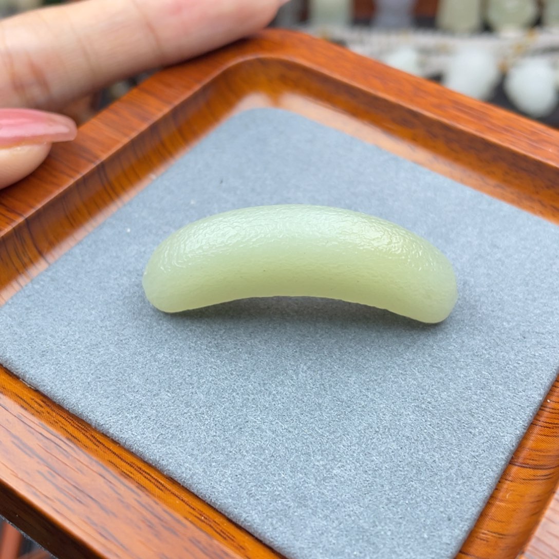 和田玉颈饰未镶嵌定制