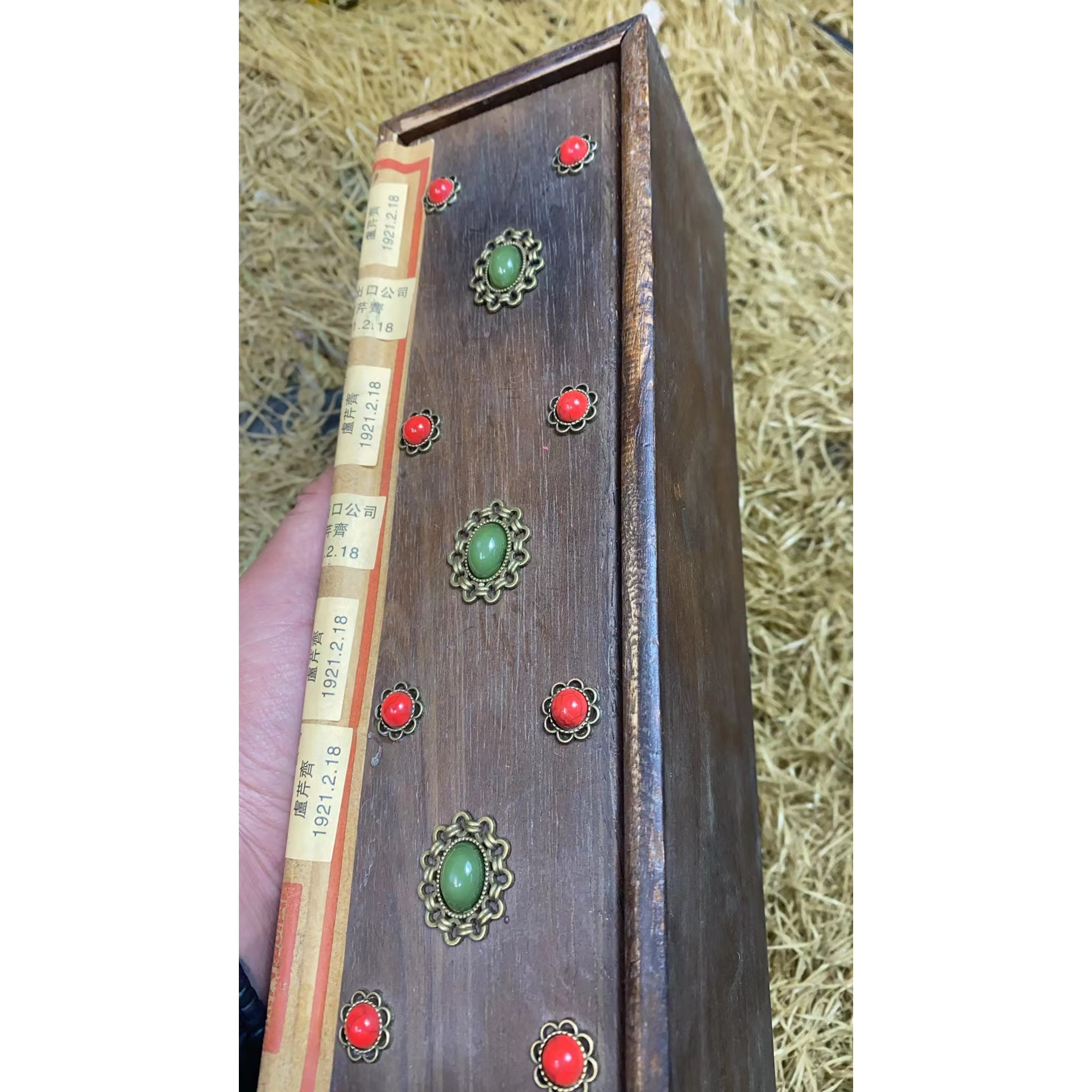 木盒抽拉摆件（金三甄选）