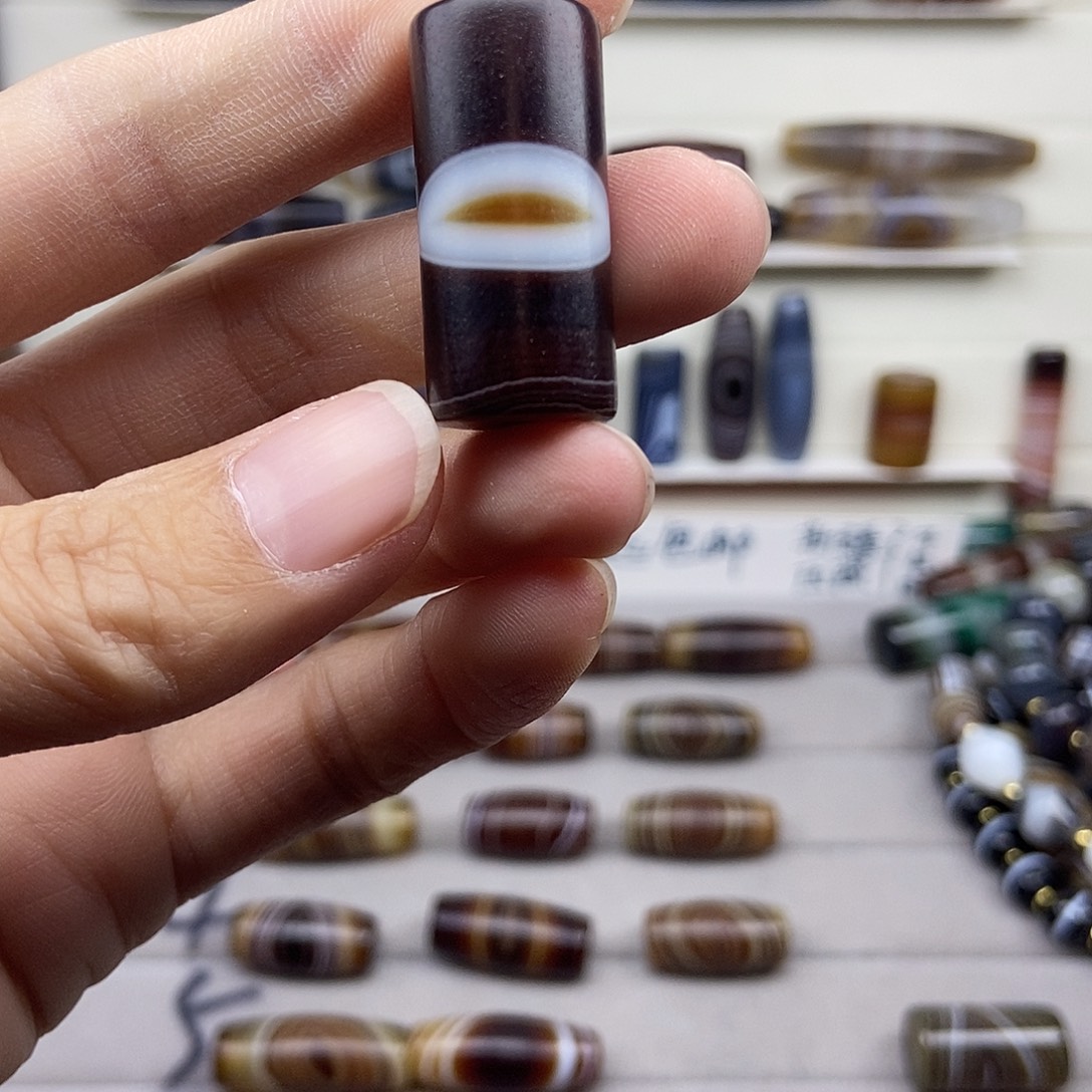 用***安玛瑙/玉髓未镶嵌颈饰