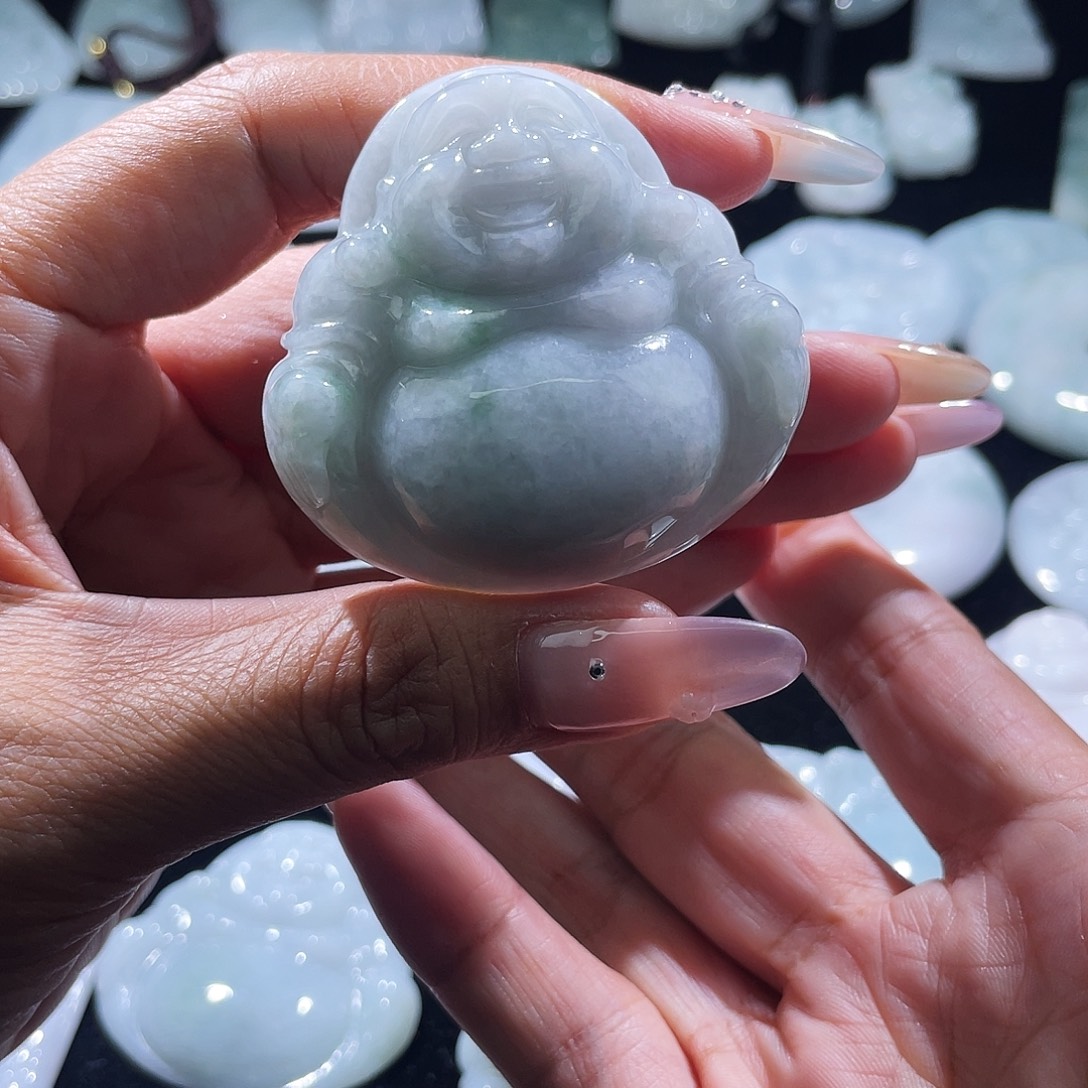 翡翠未镶嵌颈饰佛公