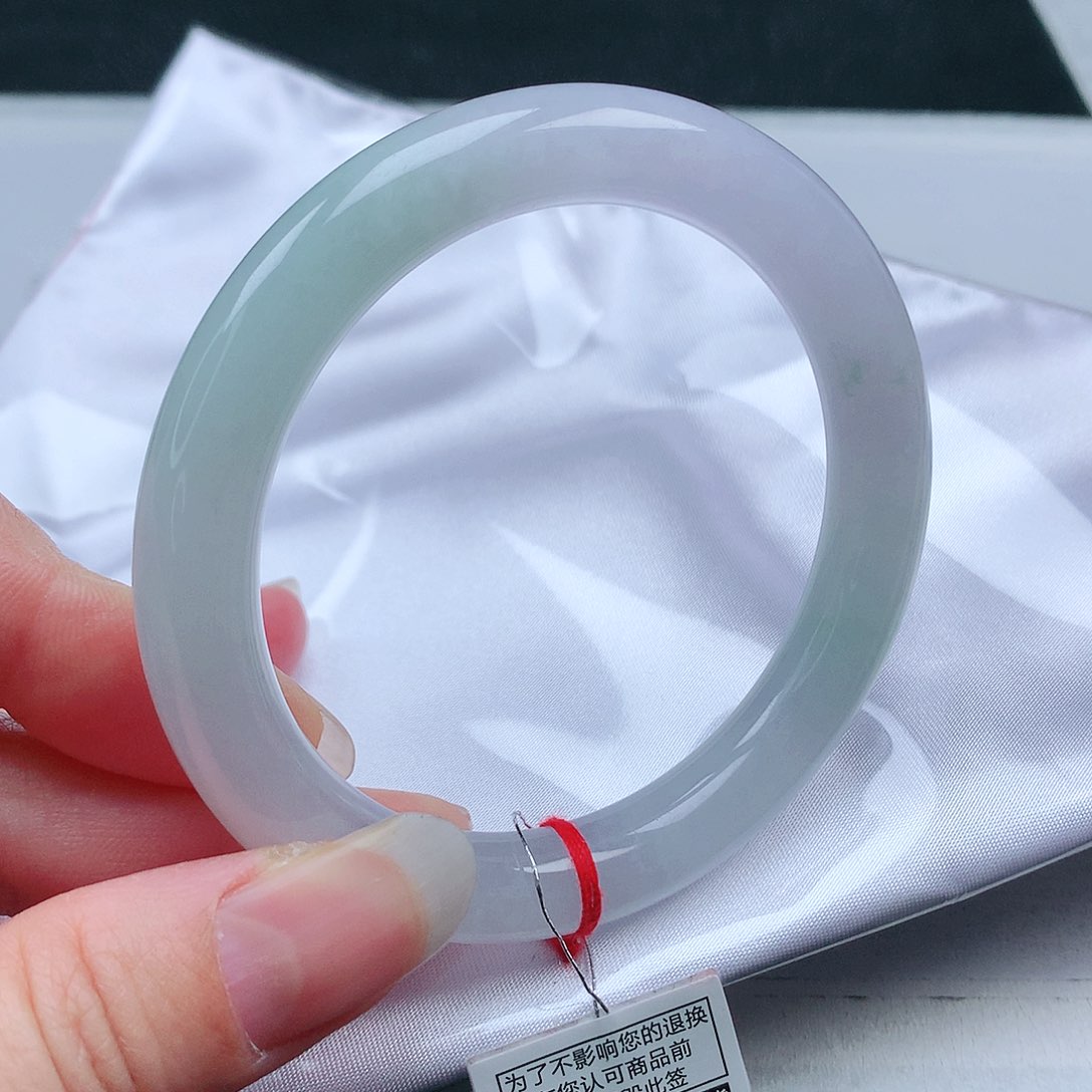 翡翠手镯未镶嵌58圆