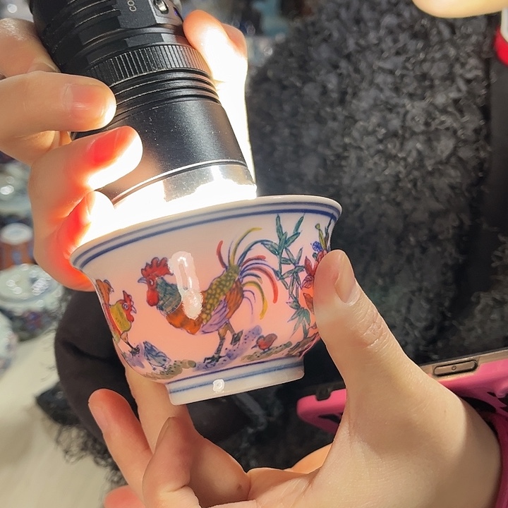 瓷片///////景德镇陶瓷杯子。红。