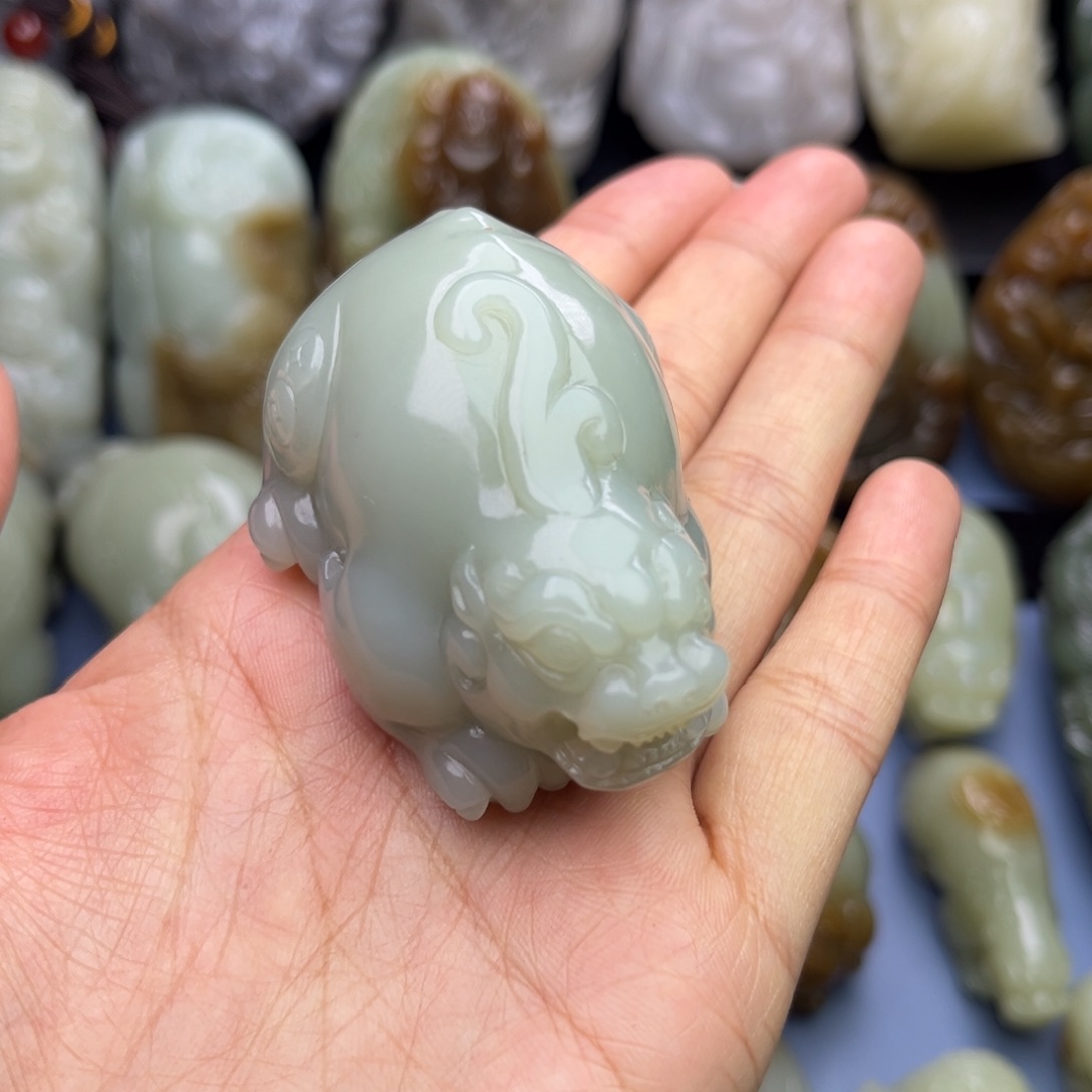 和田玉未镶嵌挂件