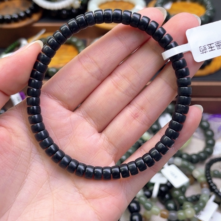 未镶嵌手链透闪石质玉