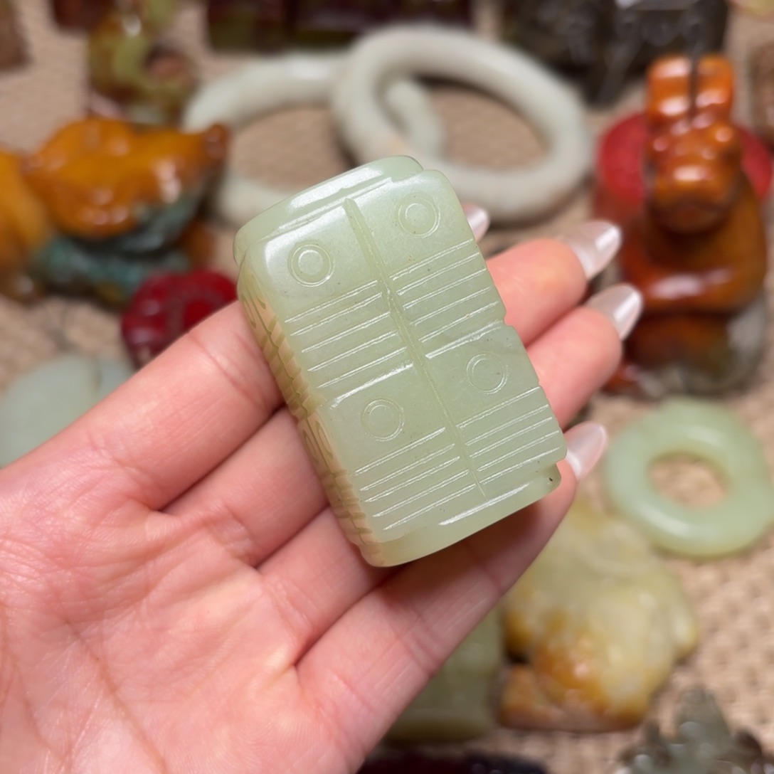 白玉菩提吊坠白玉菩提——白玉菩提