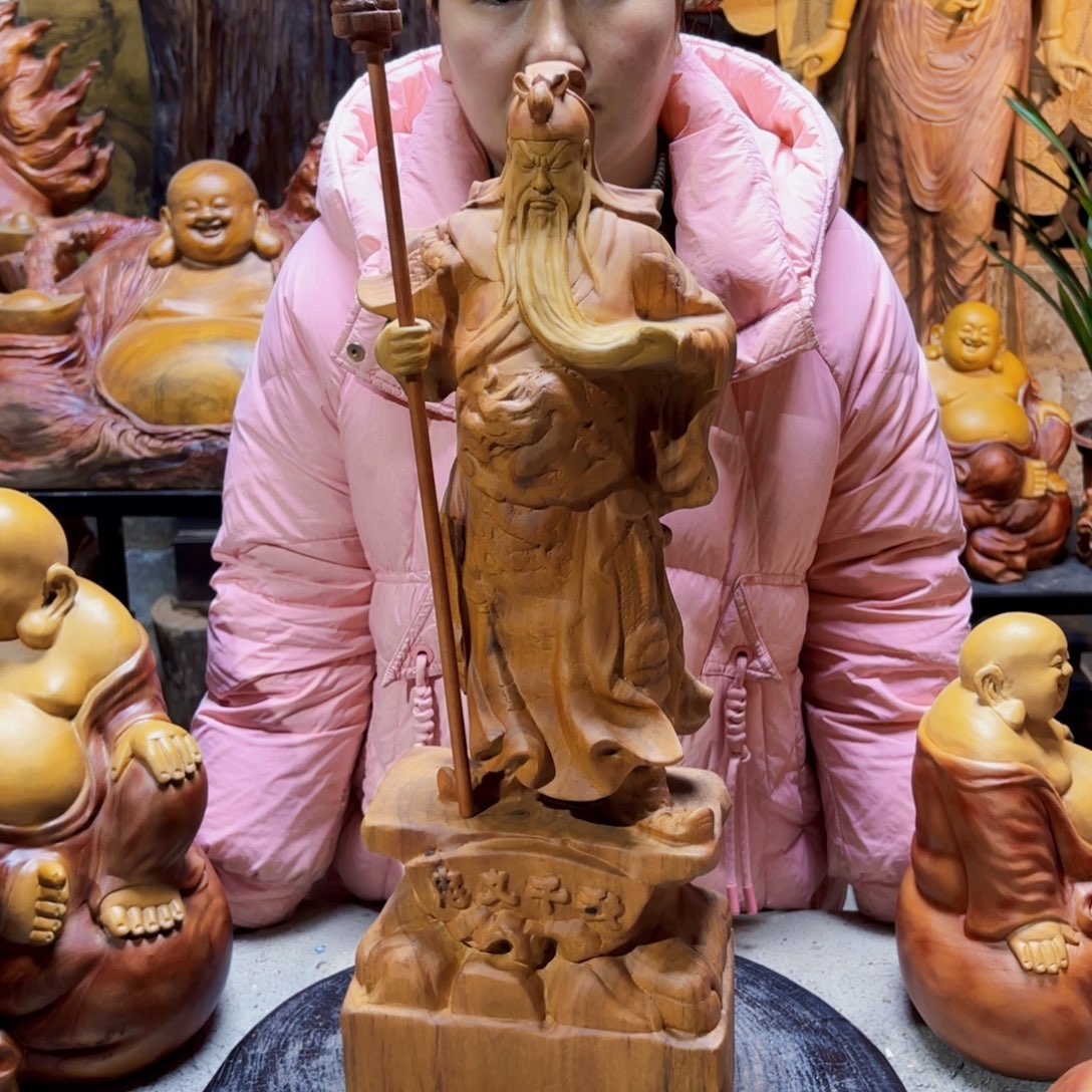 周***生香樟木立刀关公香樟木