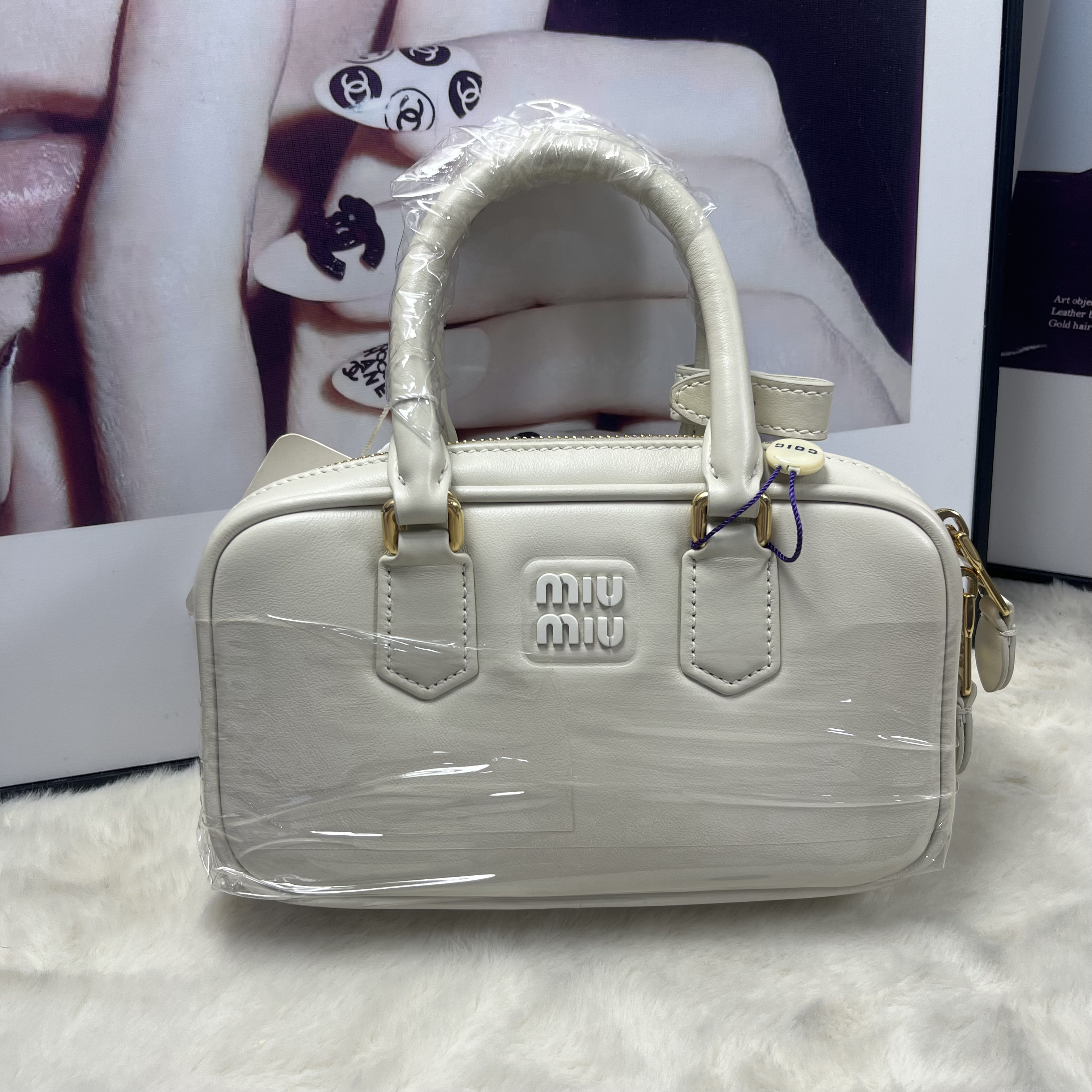 未使用 MIU MIU/缪缪 奶昔白新款mini保龄球