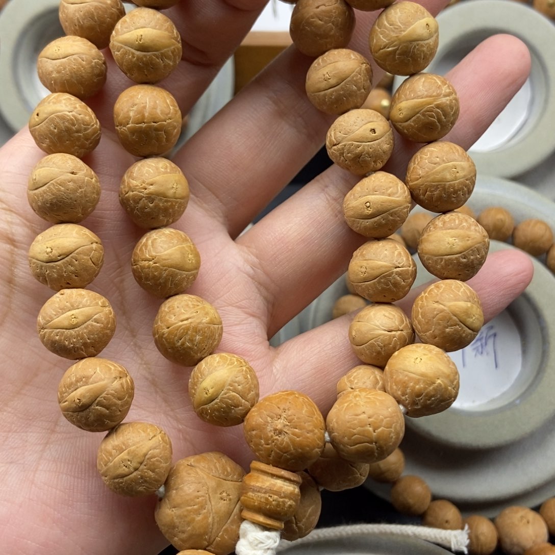 手串凤眼菩提13+新籽素两条