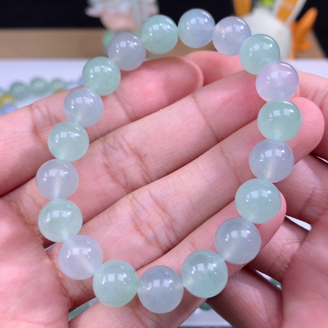 翡翠手链未镶嵌翡翠