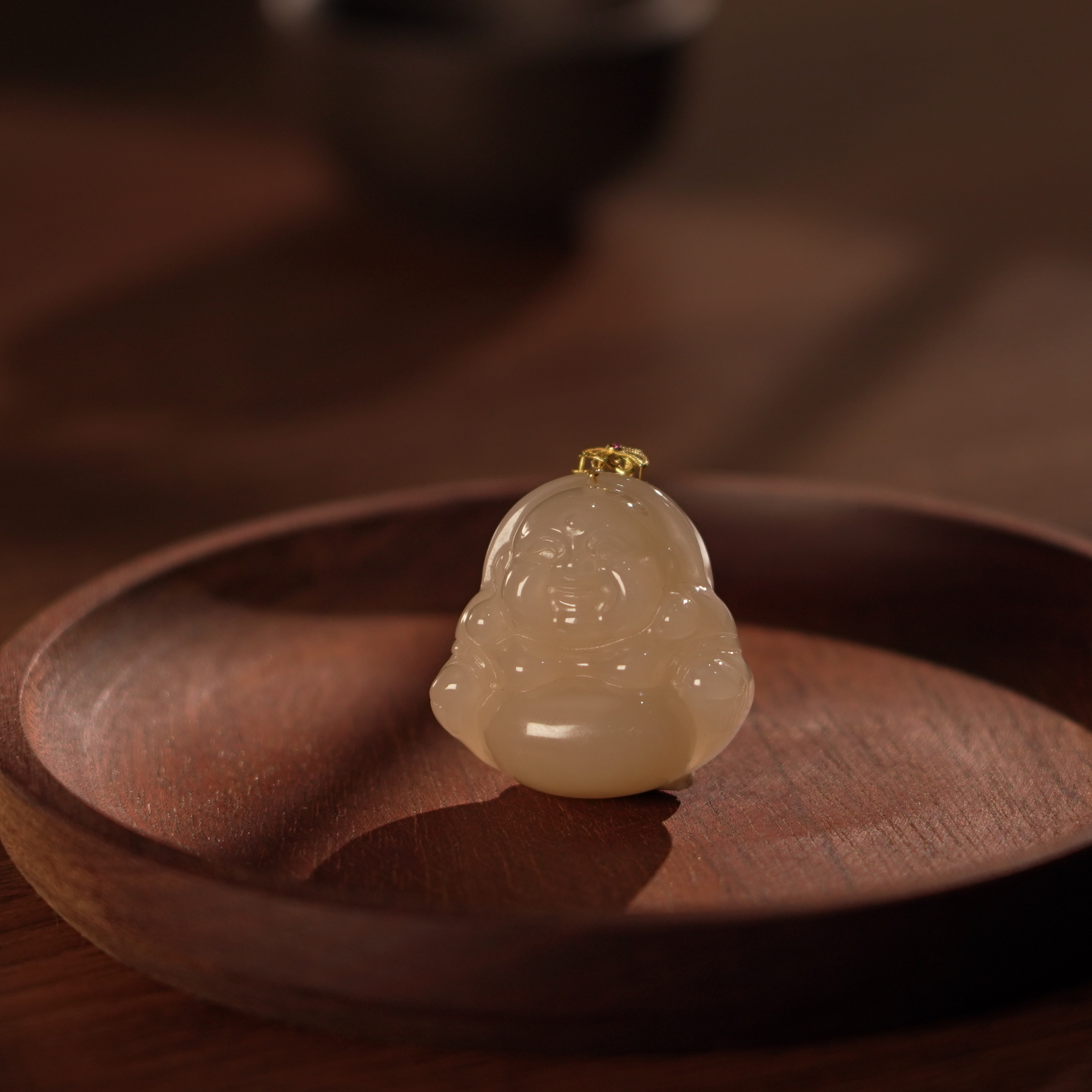 【睿泽赏宝】18K和田玉藕粉佛公吊坠30*30*11mm