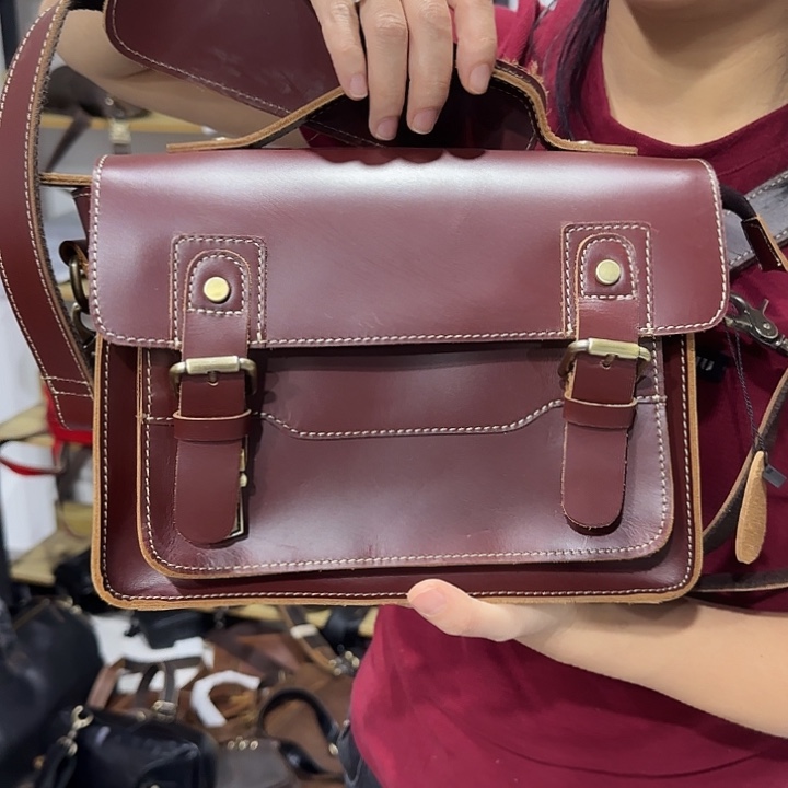 小牛皮（革）牛皮（革）头层牛皮506