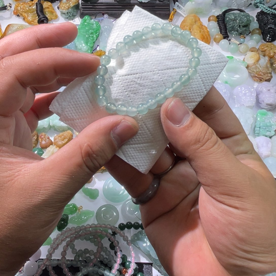 翡翠颈饰未镶嵌天然