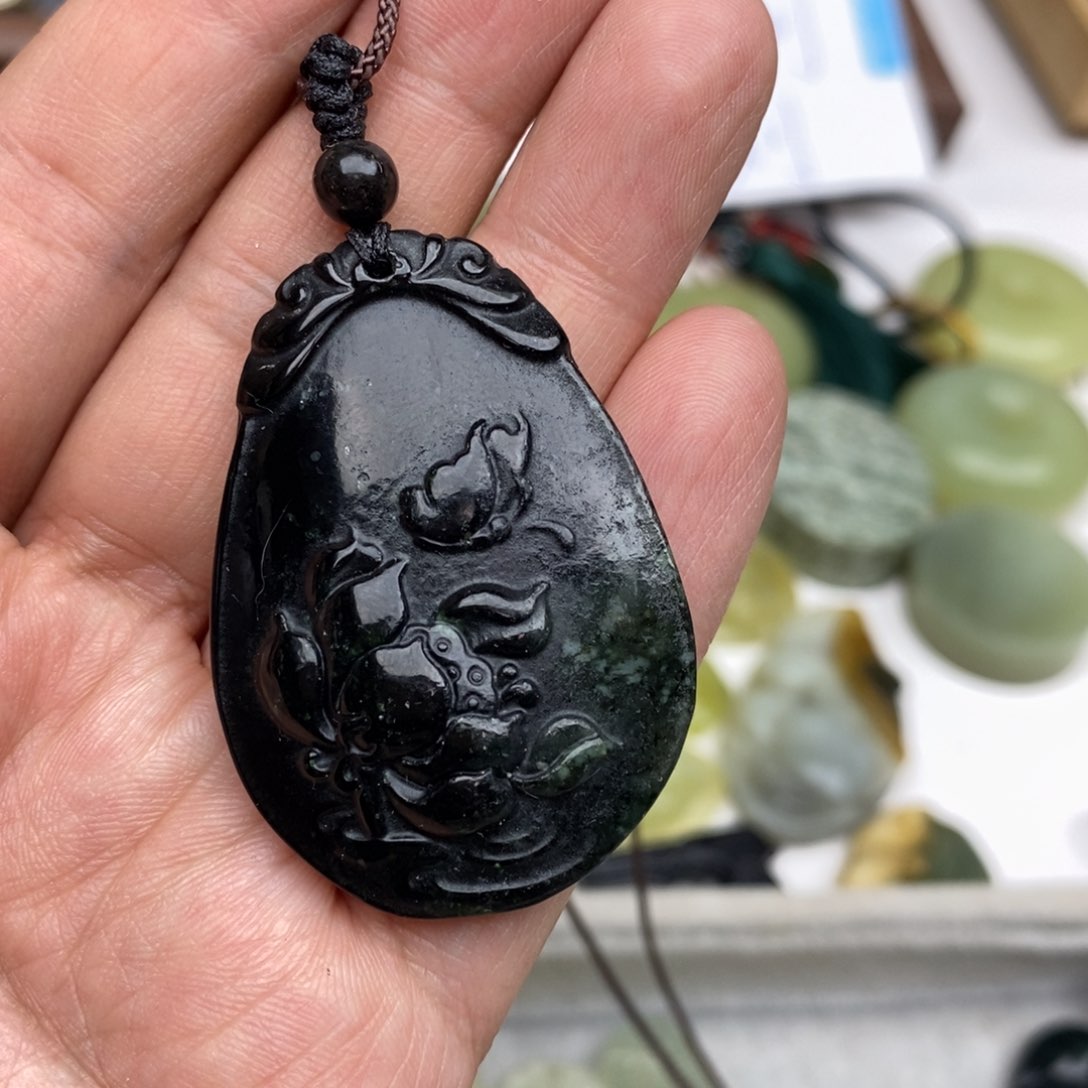 岫玉纯天然岫玉挂件戒指默认微瑕未镶嵌