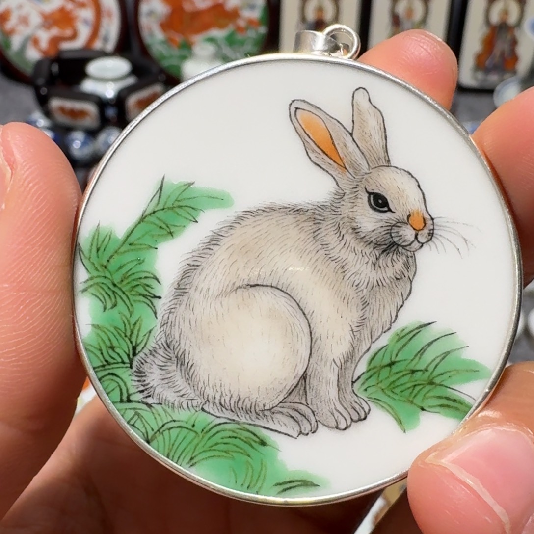 坚***石瓷片精品挂件一个