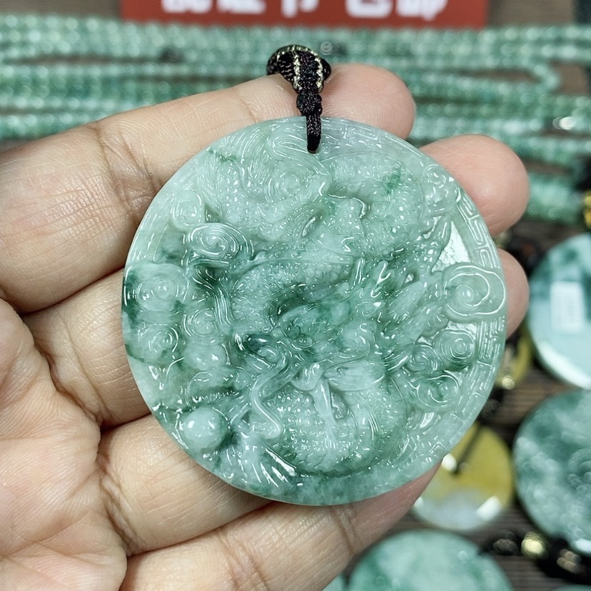 【闪购商品】翡翠颈饰未镶嵌玉吊坠翡翠玉圆形龙牌