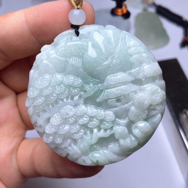 翡翠未镶嵌颈饰翡翠