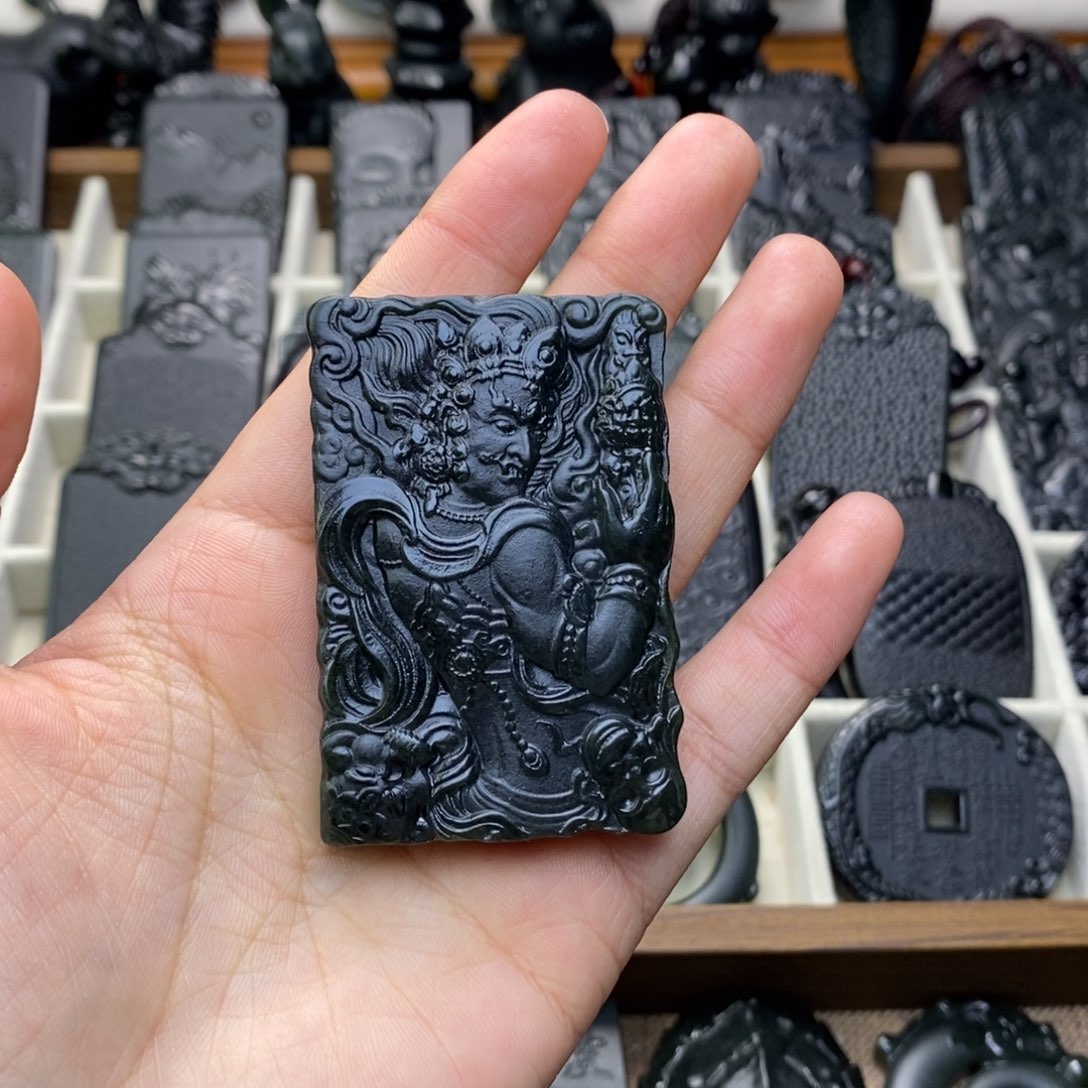 ༺***༻和田玉未镶嵌颈饰