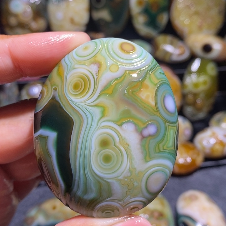 未镶嵌玛瑙/玉髓珠宝奇石