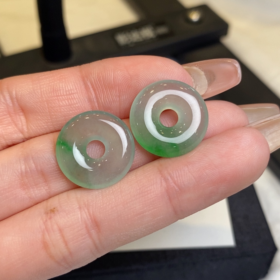 翡翠耳饰未镶嵌甜甜圈