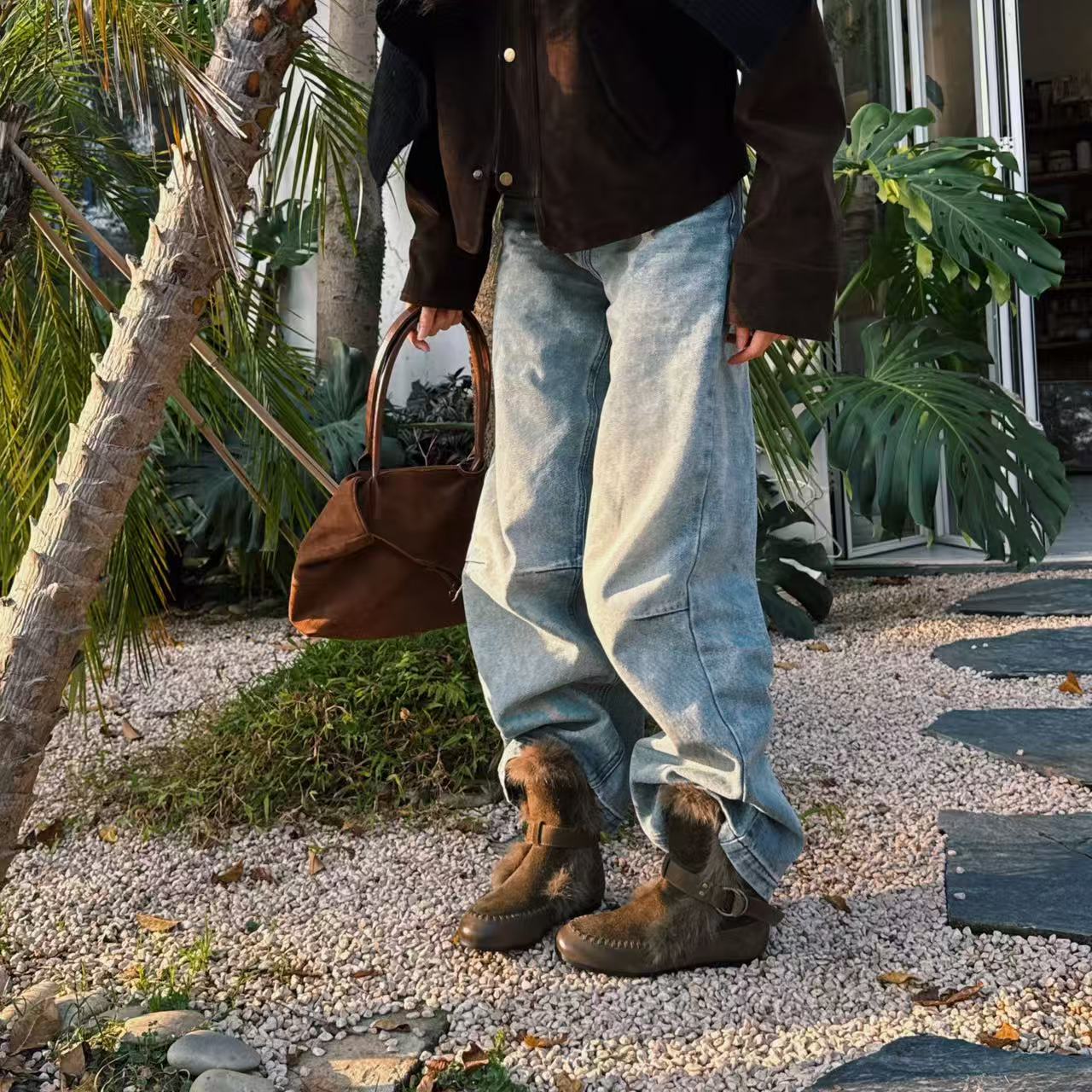 小发喵「臻藏绒边中筒雪地靴｜ 冬日摩登气场步履生风」