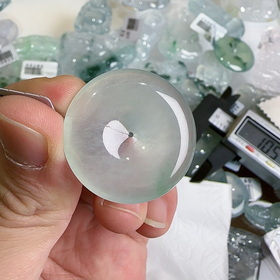 【闪购商品】翡翠吊坠(不含链)未镶嵌