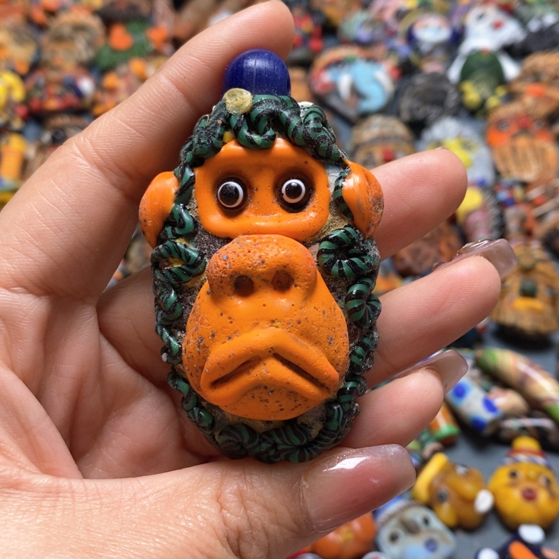 琉璃颈饰印度尼西亚大猩猩