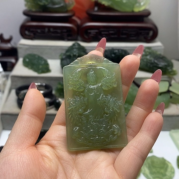 G***生蛇纹石玉未镶嵌挂件