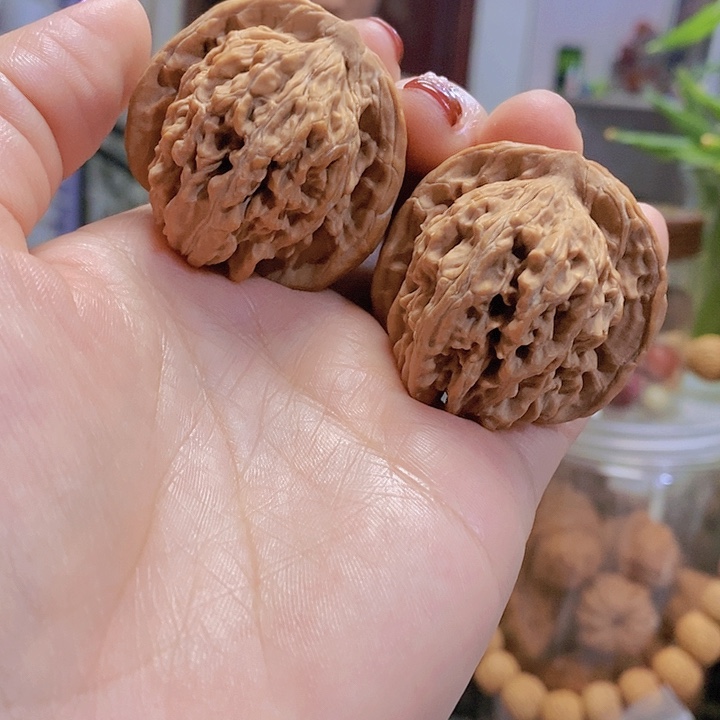 【闪购商品】文玩核桃把件41.5四座楼