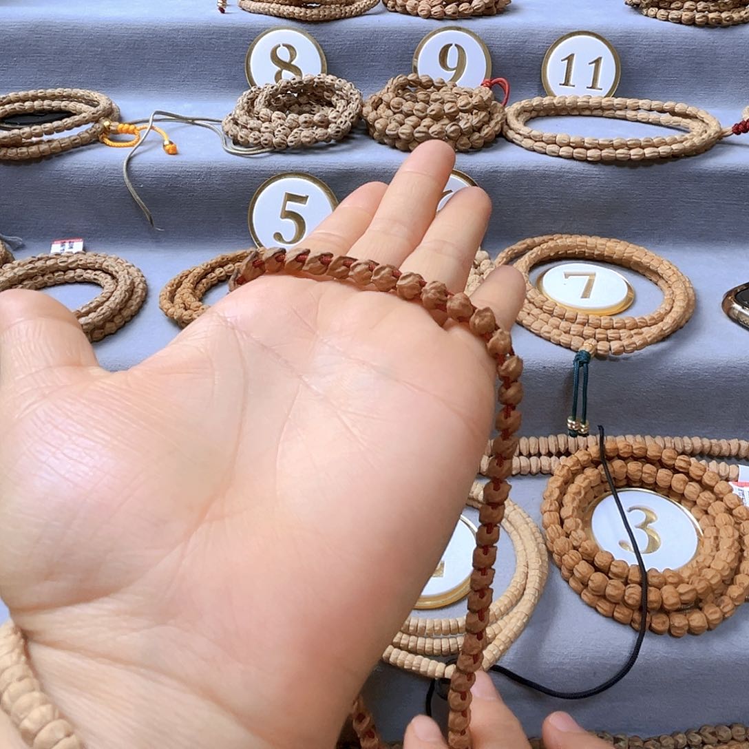 柏香籽/百香籽手串木*