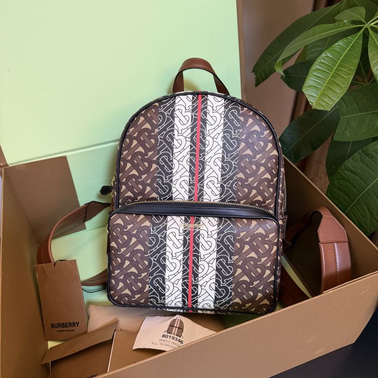 未使用/博柏利/C8851540742/[MQR1227B0027]