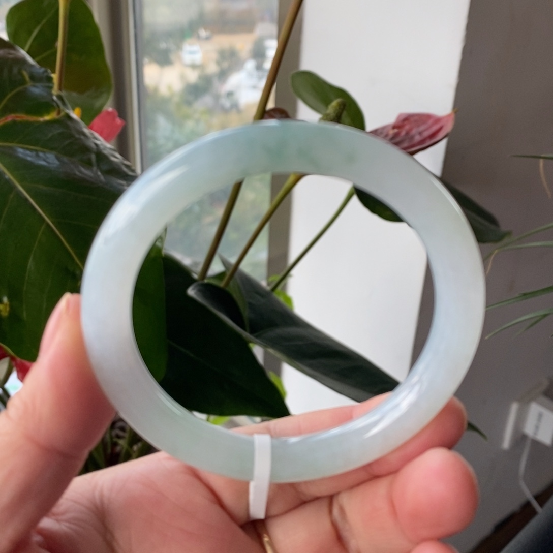 翡翠未镶嵌手镯1号