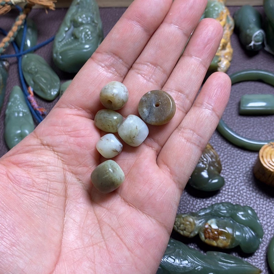 岫岩河磨玉（透闪石质玉）无未镶嵌