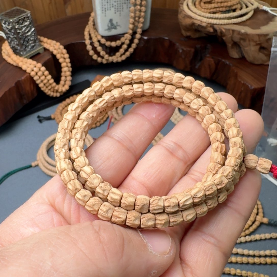 柏香籽/百香籽吊坠悟*