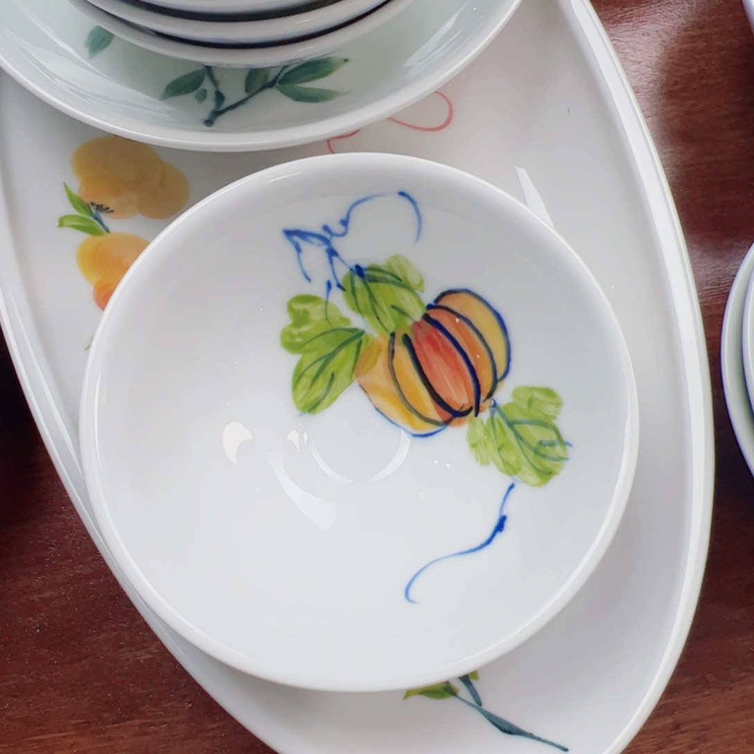 景德镇陶瓷手工手绘制作