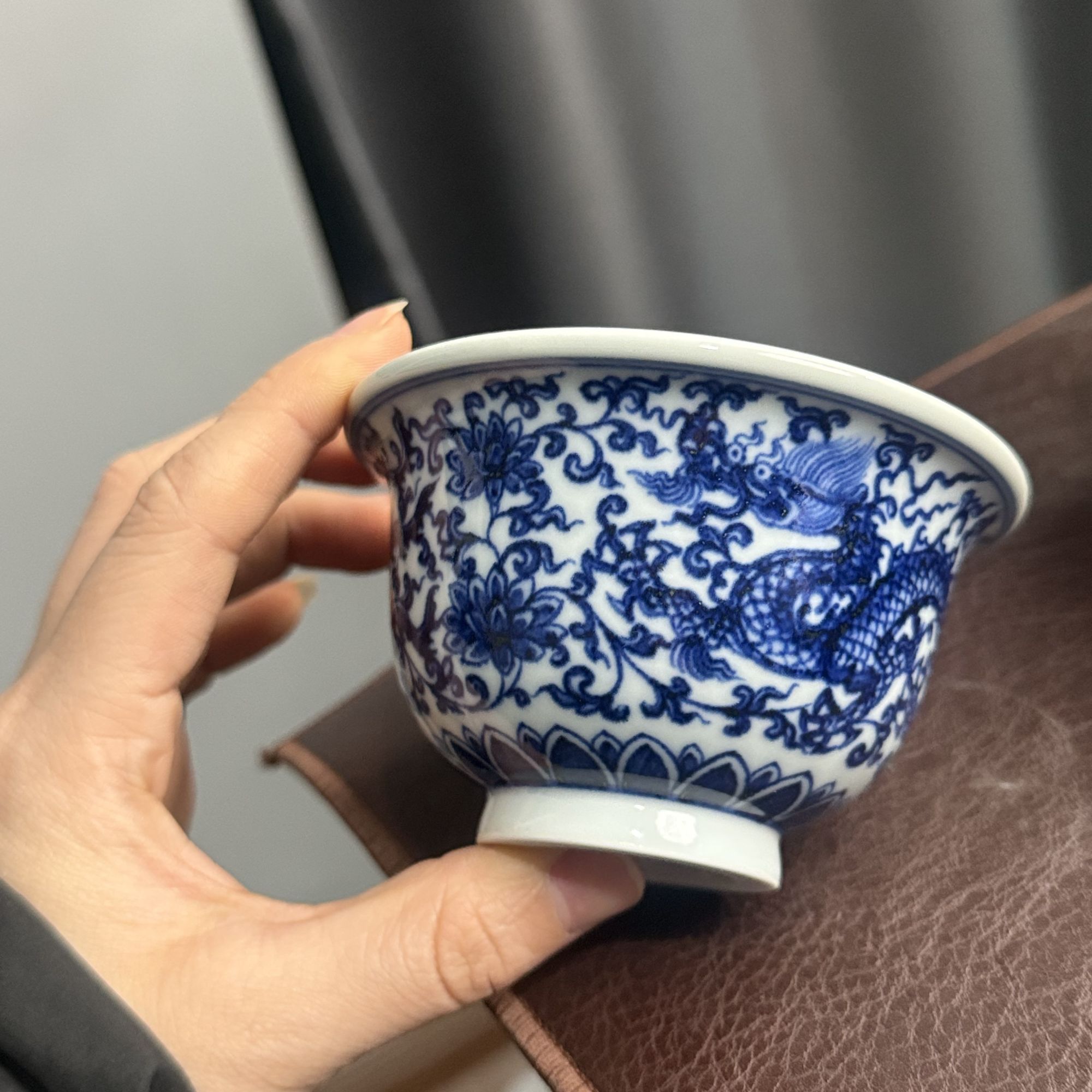 气窑微瑕福利缠枝龙凤大压手杯