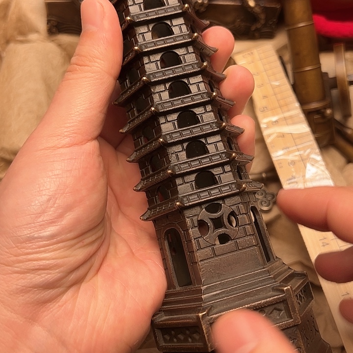 文玩铜器做工精良