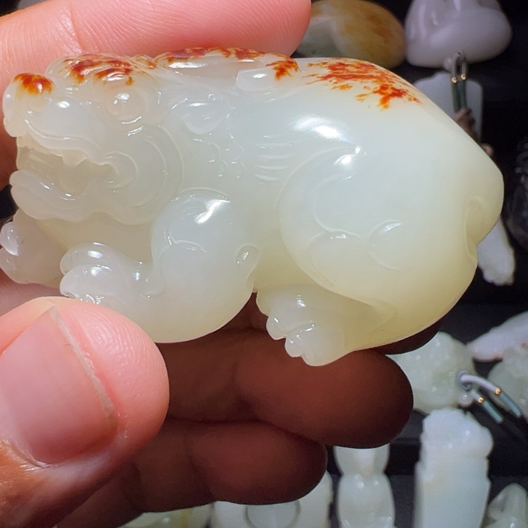 鑫***焰和田玉未镶嵌颈饰