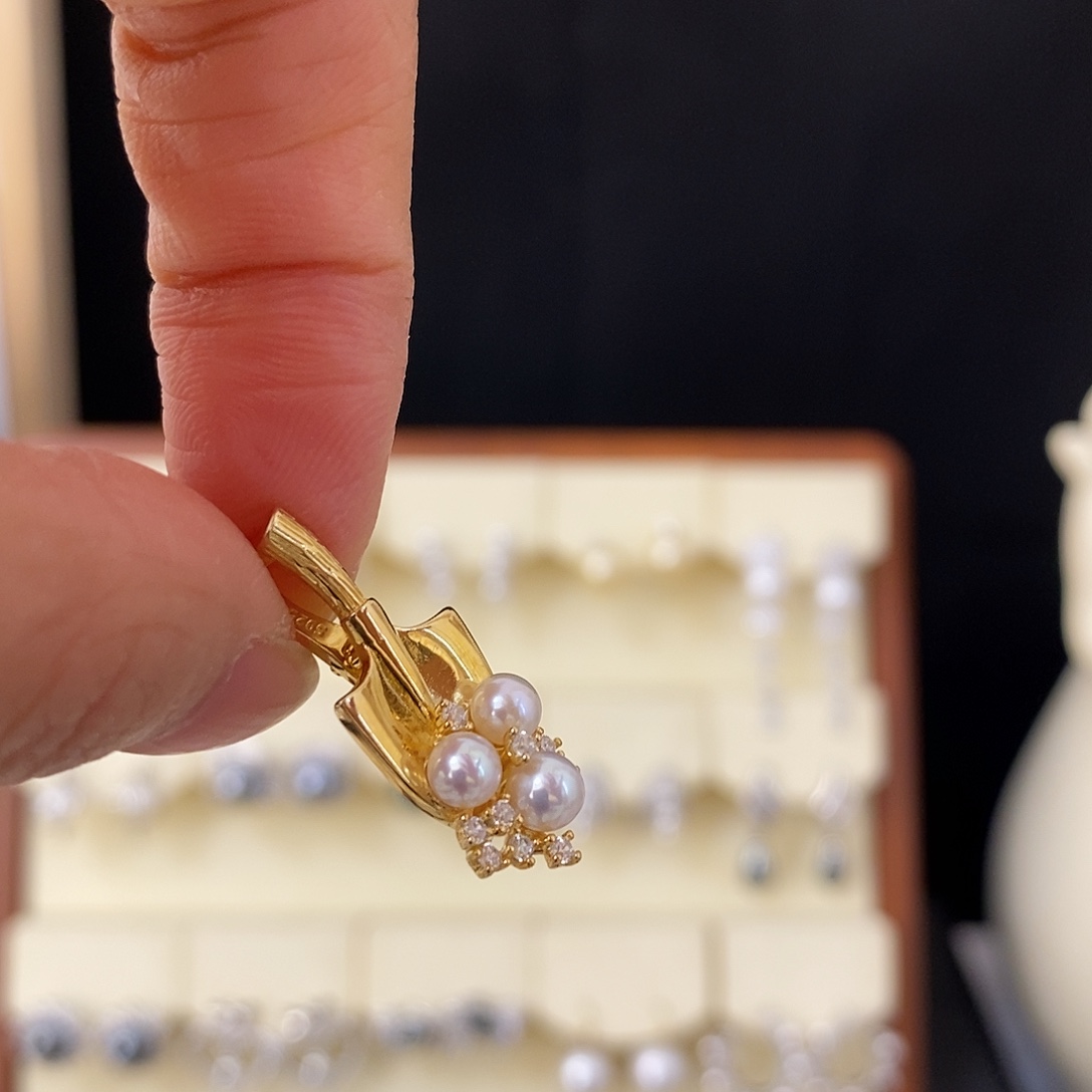 淡水珍珠吊坠(不含链)银S925镀金镶嵌