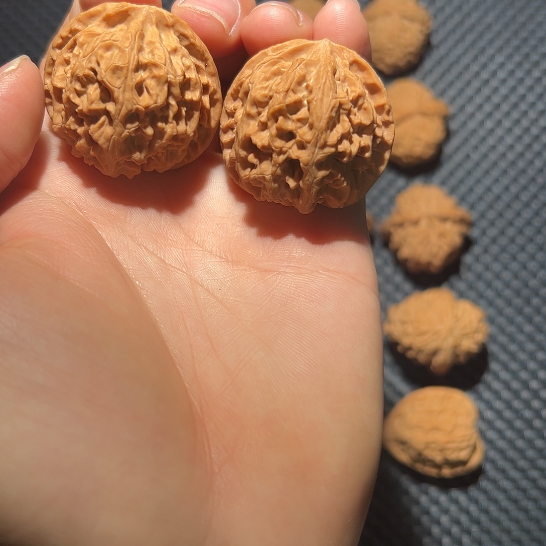 吊坠文玩核桃苹果园 文玩核桃