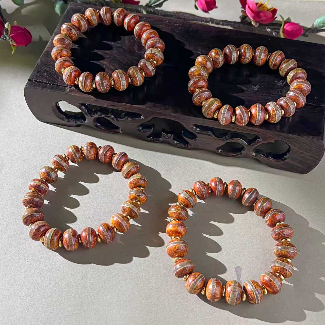 S8415【东齐珠宝】秘纹古韵云母石玛瑙手串-多样性发货只发一件