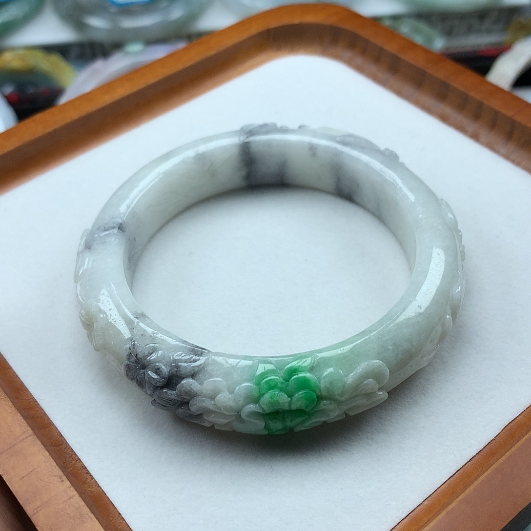 翡翠未镶嵌手镯复古风格56.9