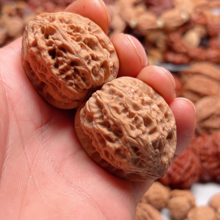 一***念把件文玩核桃野生无名鸡心