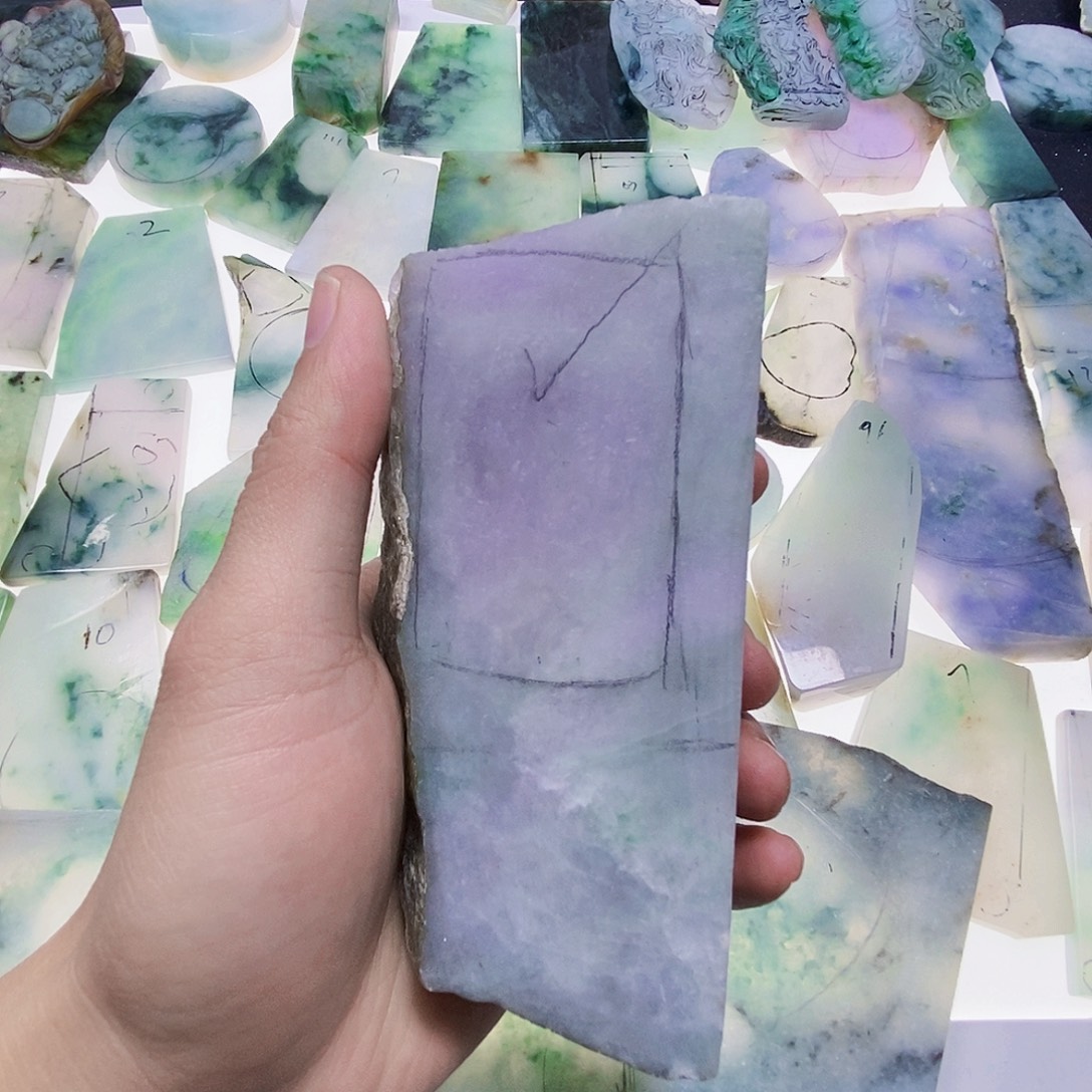 卿***️定制翡翠未镶嵌切料、包工料印章、两戒指1界面3珠子