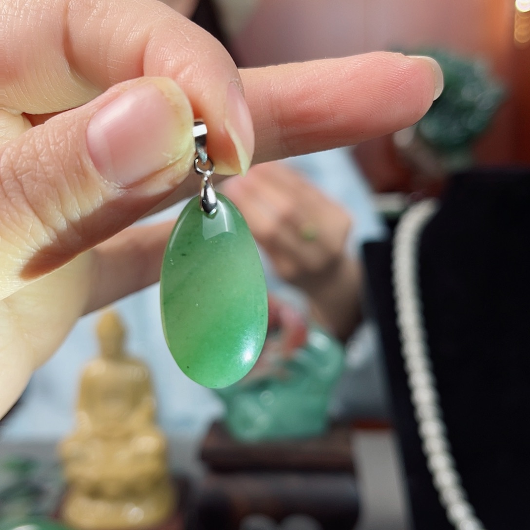 密玉（石英质玉）吊坠未镶嵌