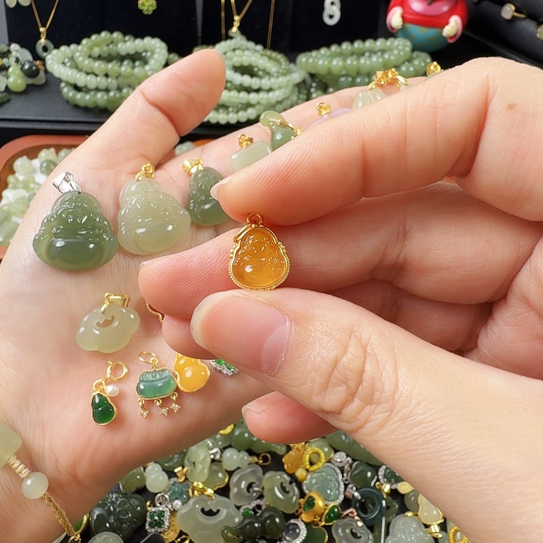 琥珀银S925镶嵌颈饰