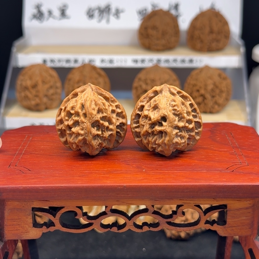 h***y文玩核桃把件32尺苹果圆（原生态）面试