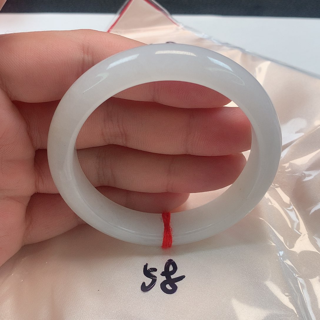 翡翠手镯未镶嵌256号