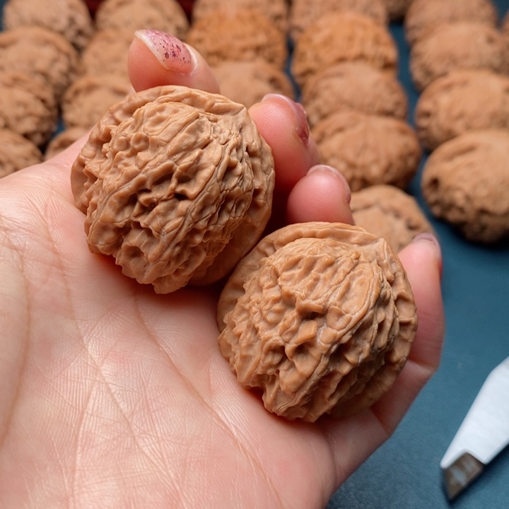 文玩核桃把件34三角白