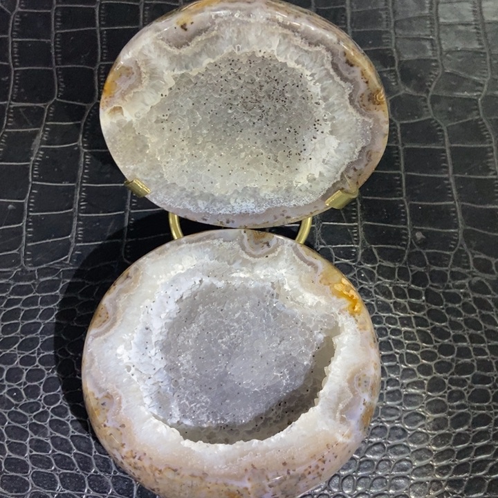 水晶牙软聚宝盆未镶嵌