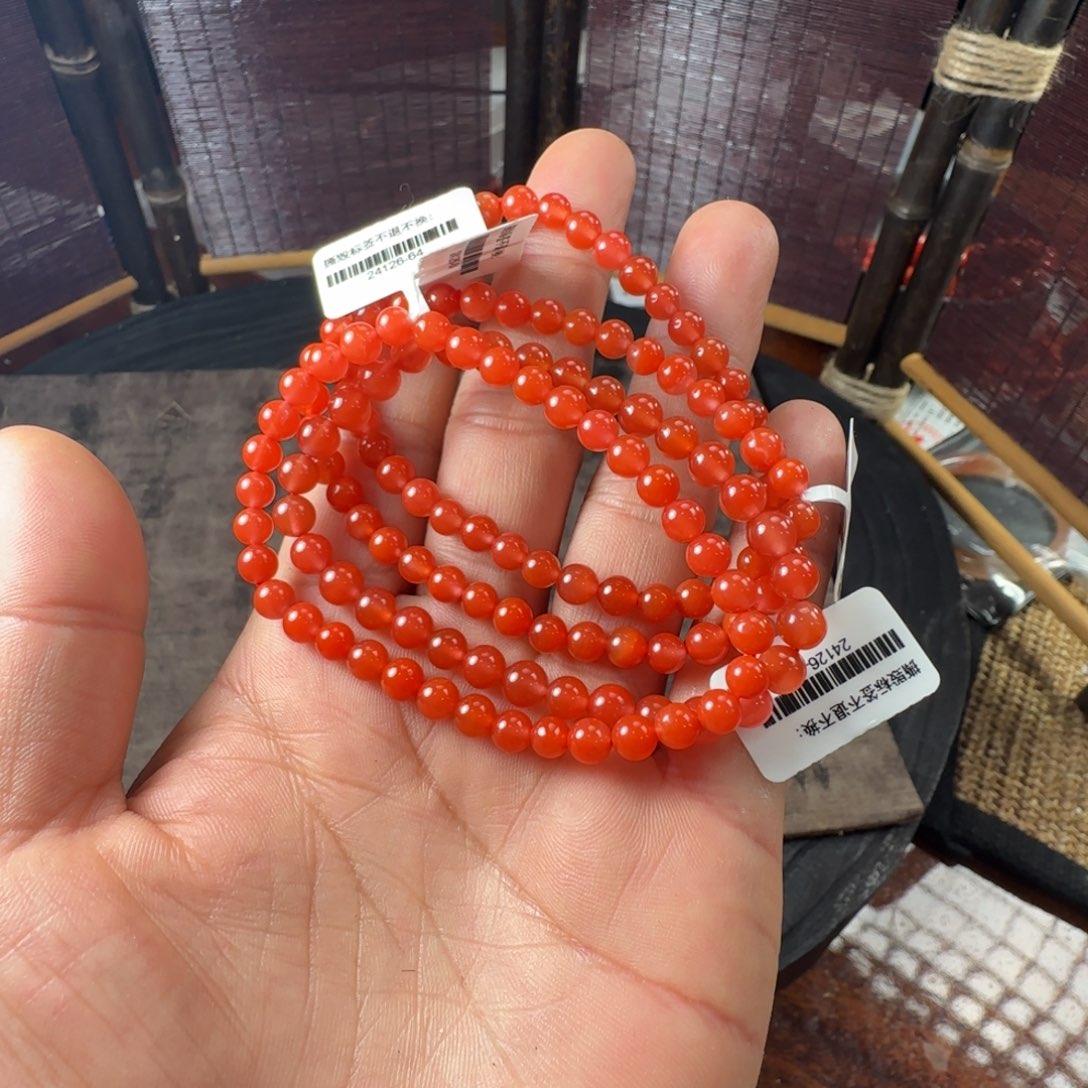 南红玛瑙河湾冰红手串5+，多样性发货未镶嵌